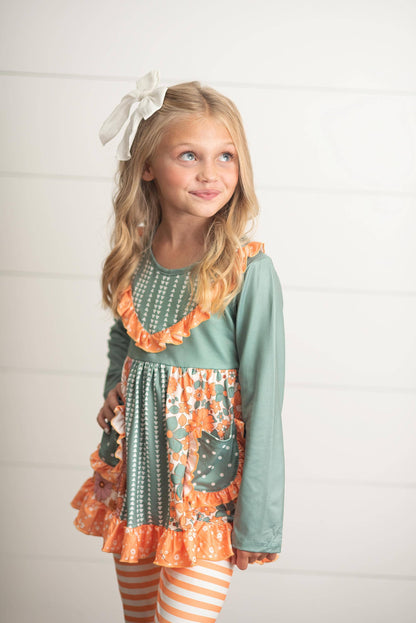 Kids Sage Floral Pocket Two Piece Bell Bottom Ruffle Set: 7/8