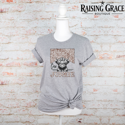 Cow Junkie Highland Cow Graphic T-Shirt | Western Cow Graphic Tee | Boutique Farmhouse Shirt | Cowgirl Graphic Tee | Highland Cow Shirt