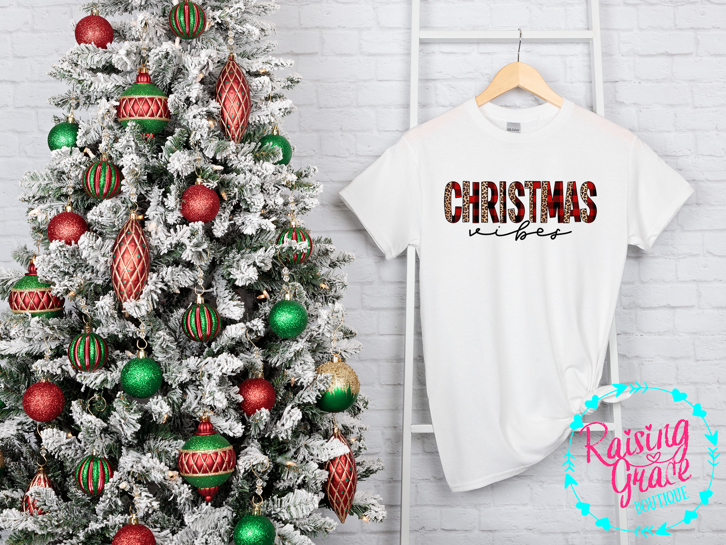 Christmas Vibes - T-Shirt / Sweatshirt - Adult