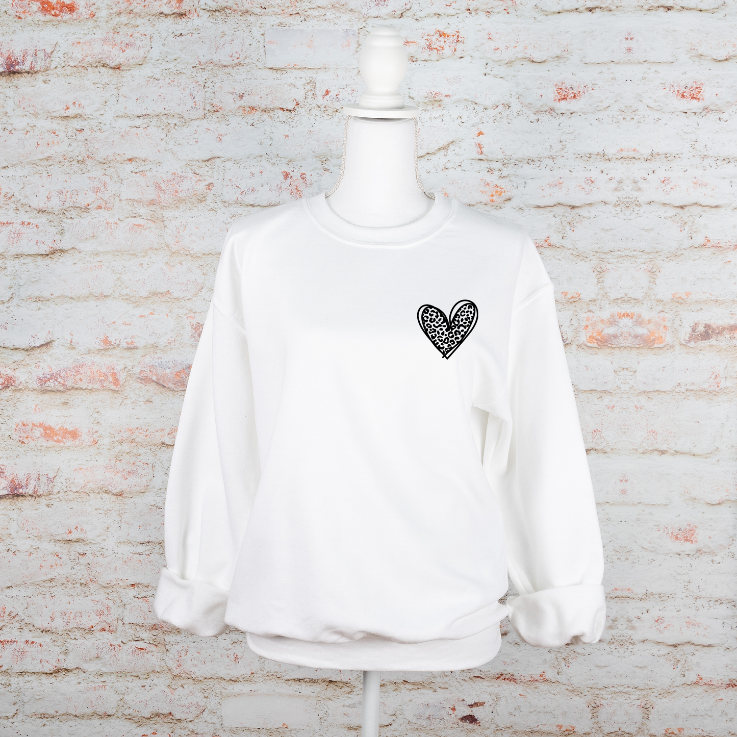 I am enough - Leopard Heart - Sweatshirt - Adult